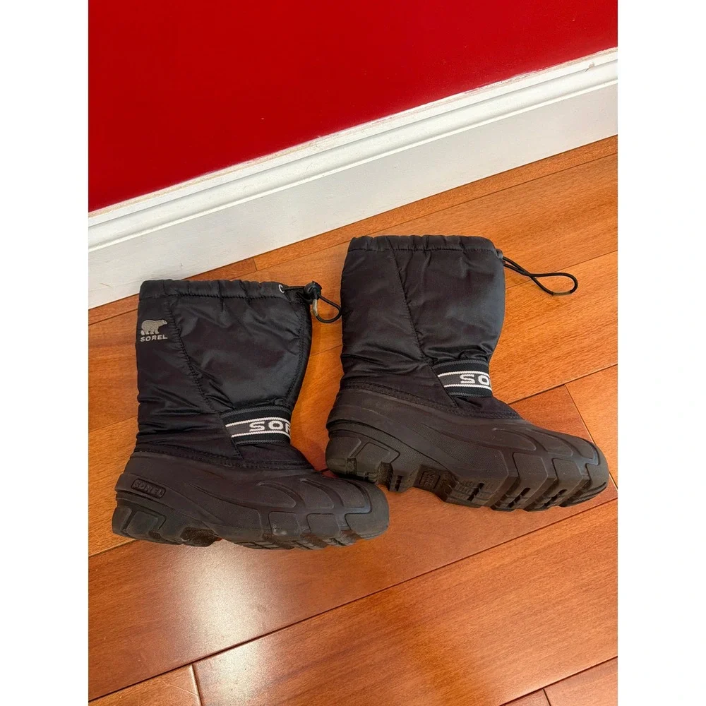 Sorel‎ Snow Boots Kids Black Waterproof Insulated NY1799-011 Size 4